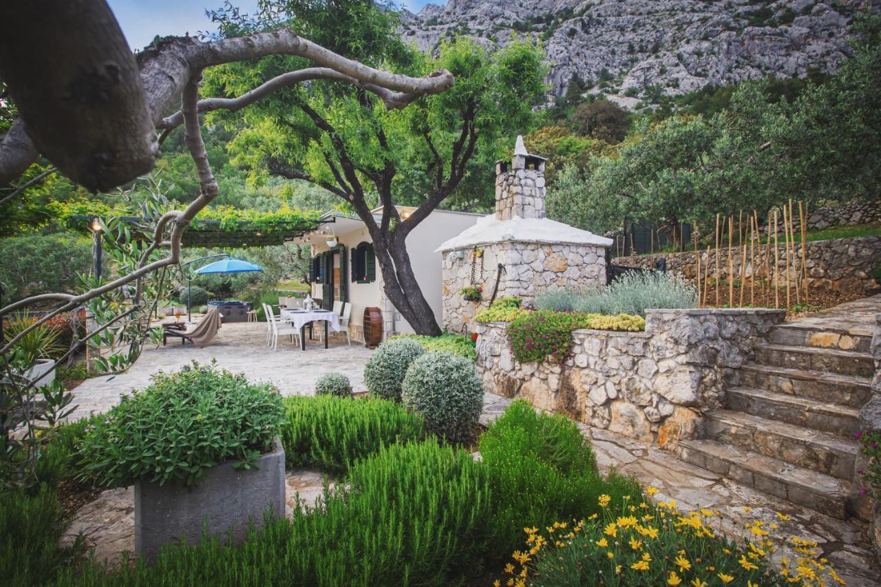 Holiday Home Oaza Baška Voda Buitenkant foto